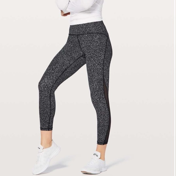 Lululemon Train Times 7/8 Pant 25"
Night View White Black / Black - Picture 4 of 6